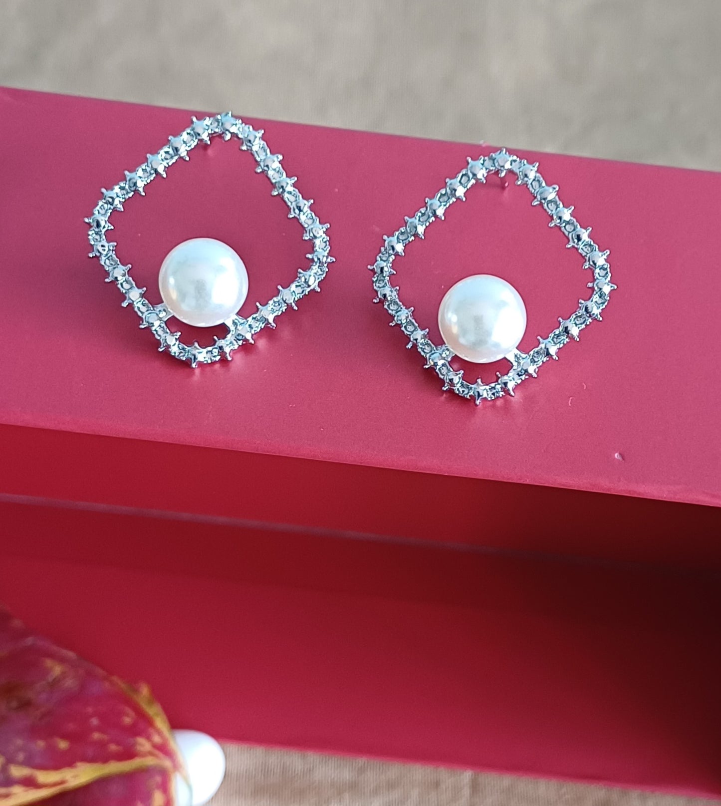 Crystal & Pearls Studs