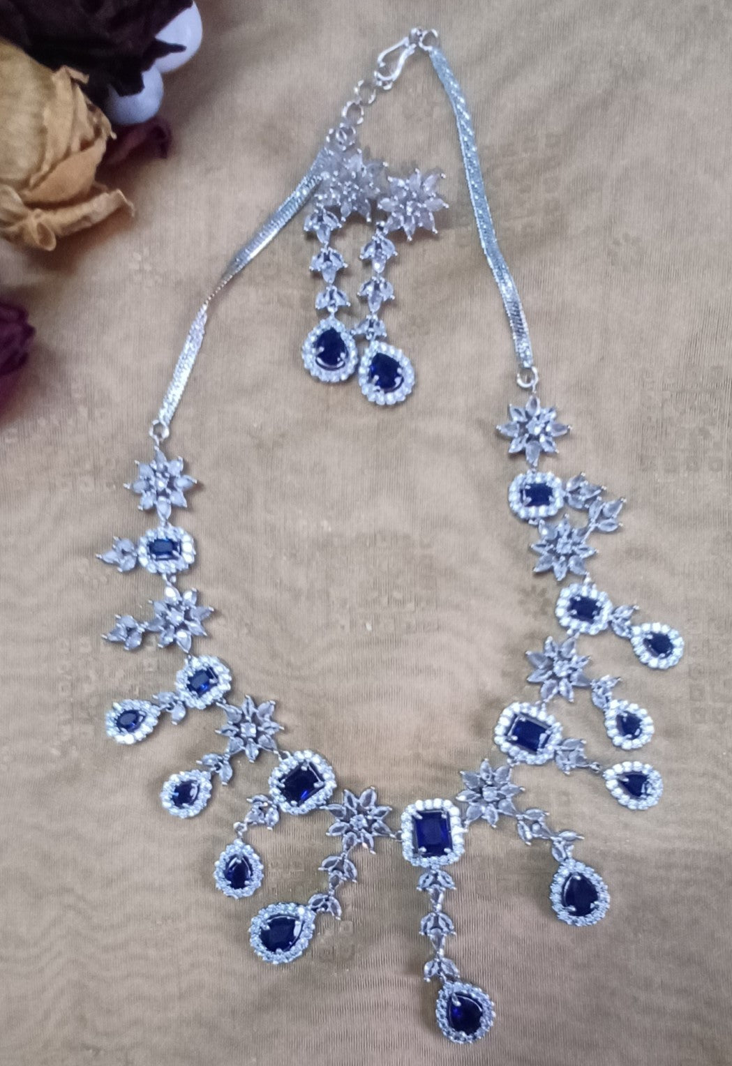 Riya Necklace Set