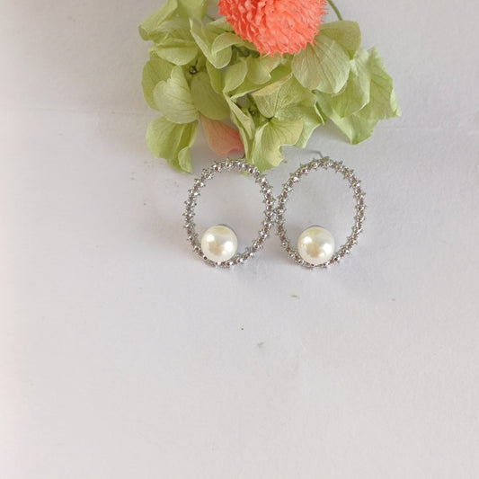 Crystal & Pearl Oval Studs