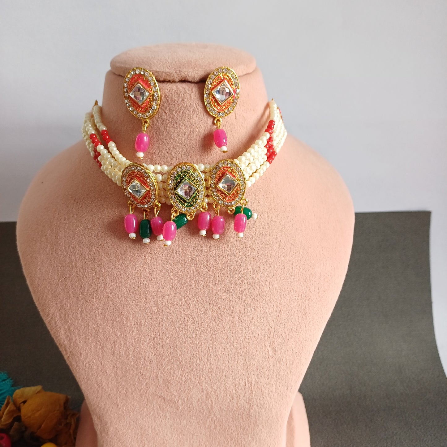 Ivory Laxmi Jewellery Set