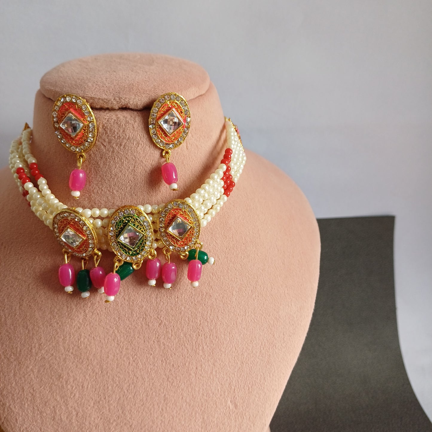 Ivory Laxmi Jewellery Set