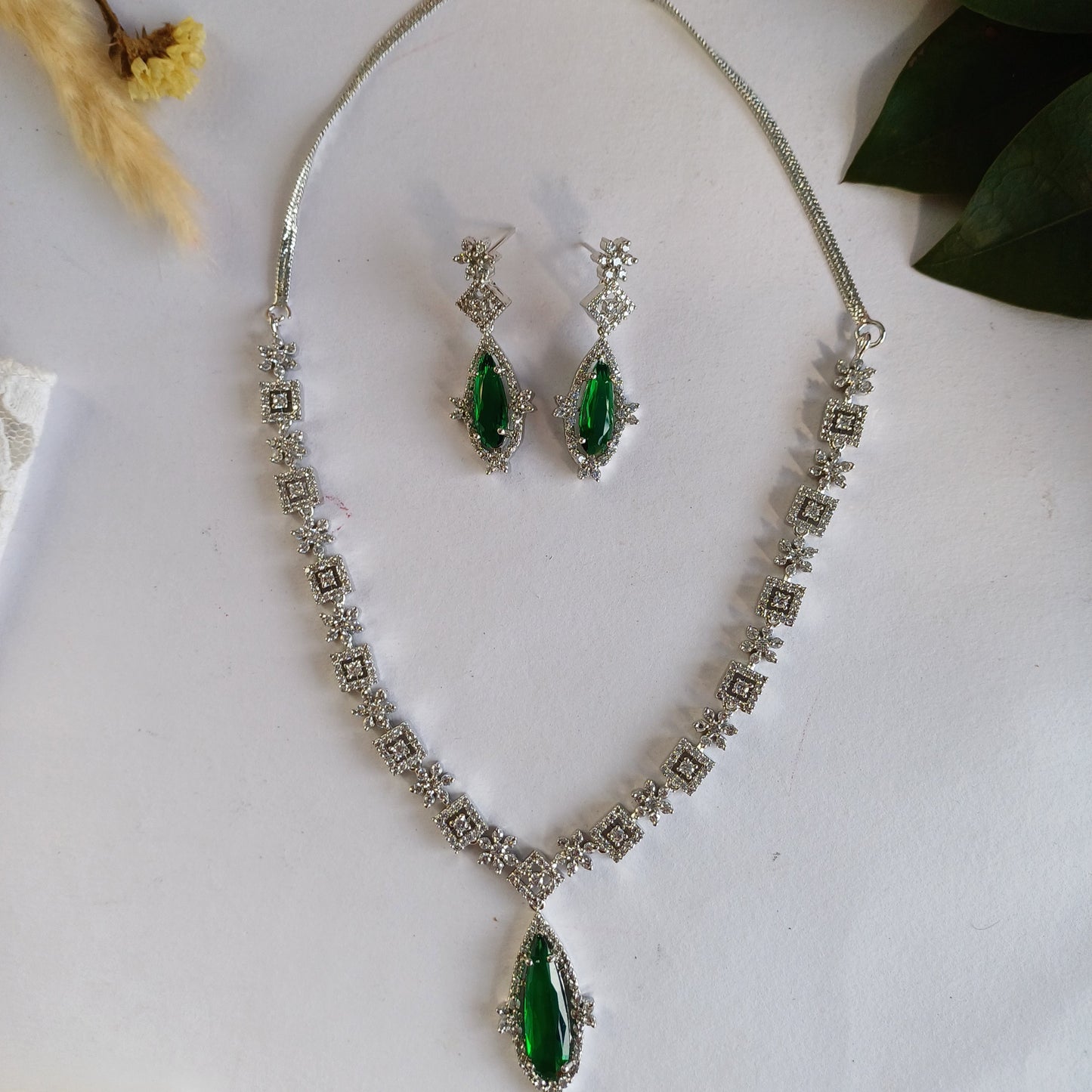 Green Drop Necklace Set