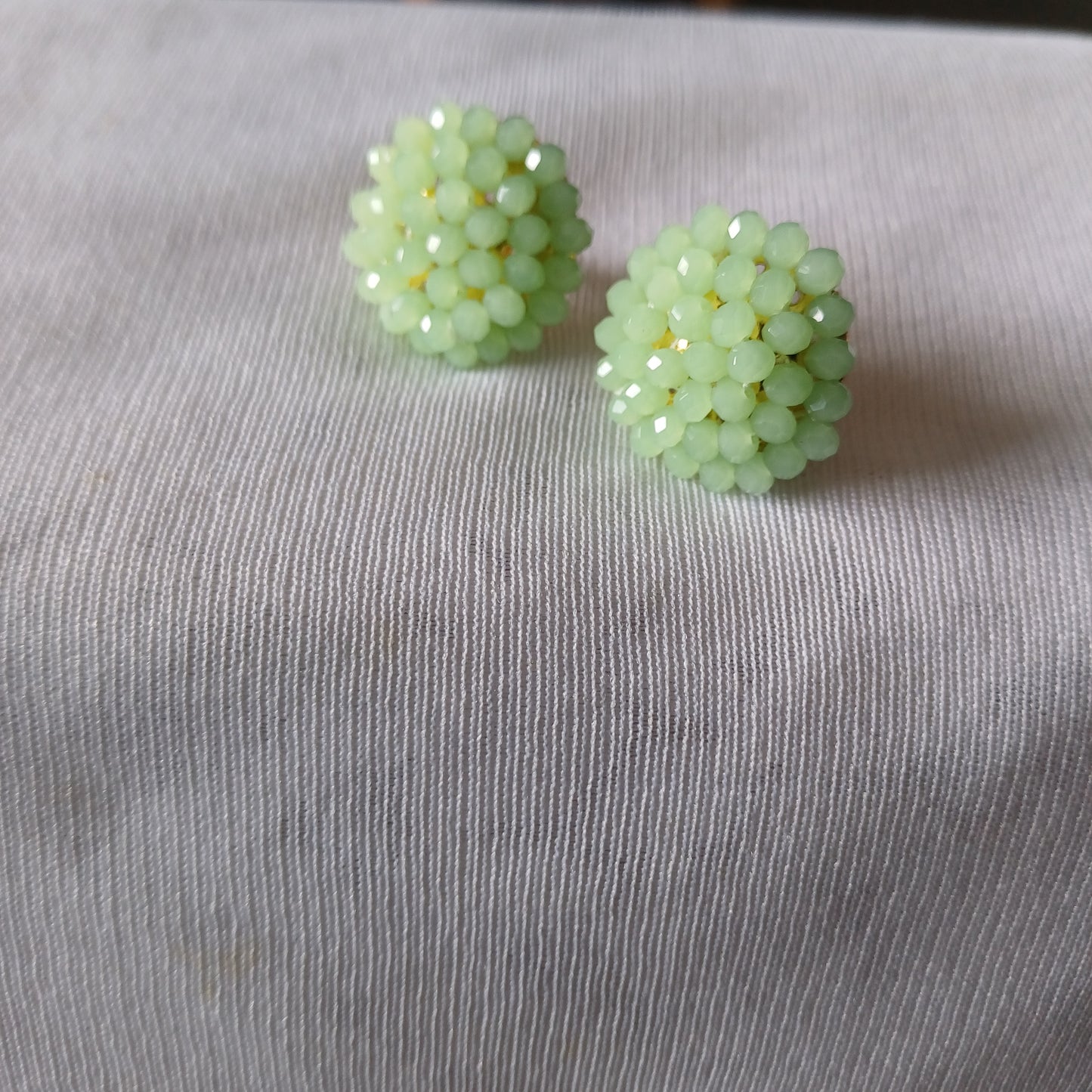 Handmade Monalisa Pistagreen Studs