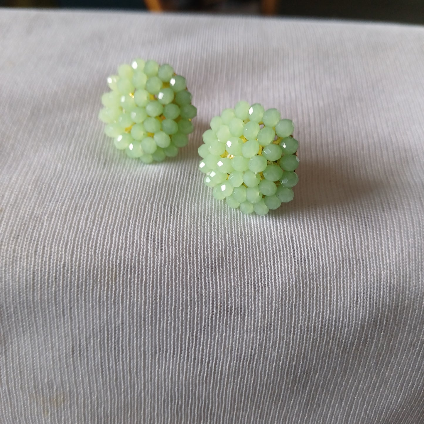 Handmade Monalisa Pistagreen Studs