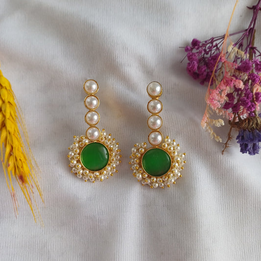 Pearls Green Earrings