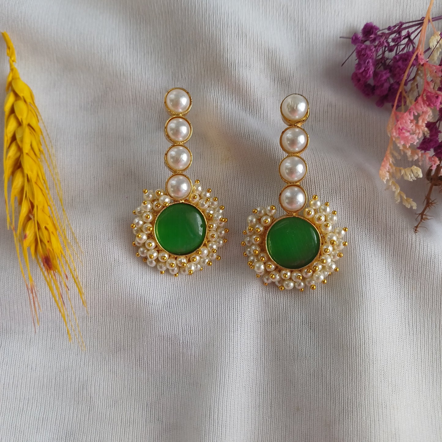 Pearls Green Earrings