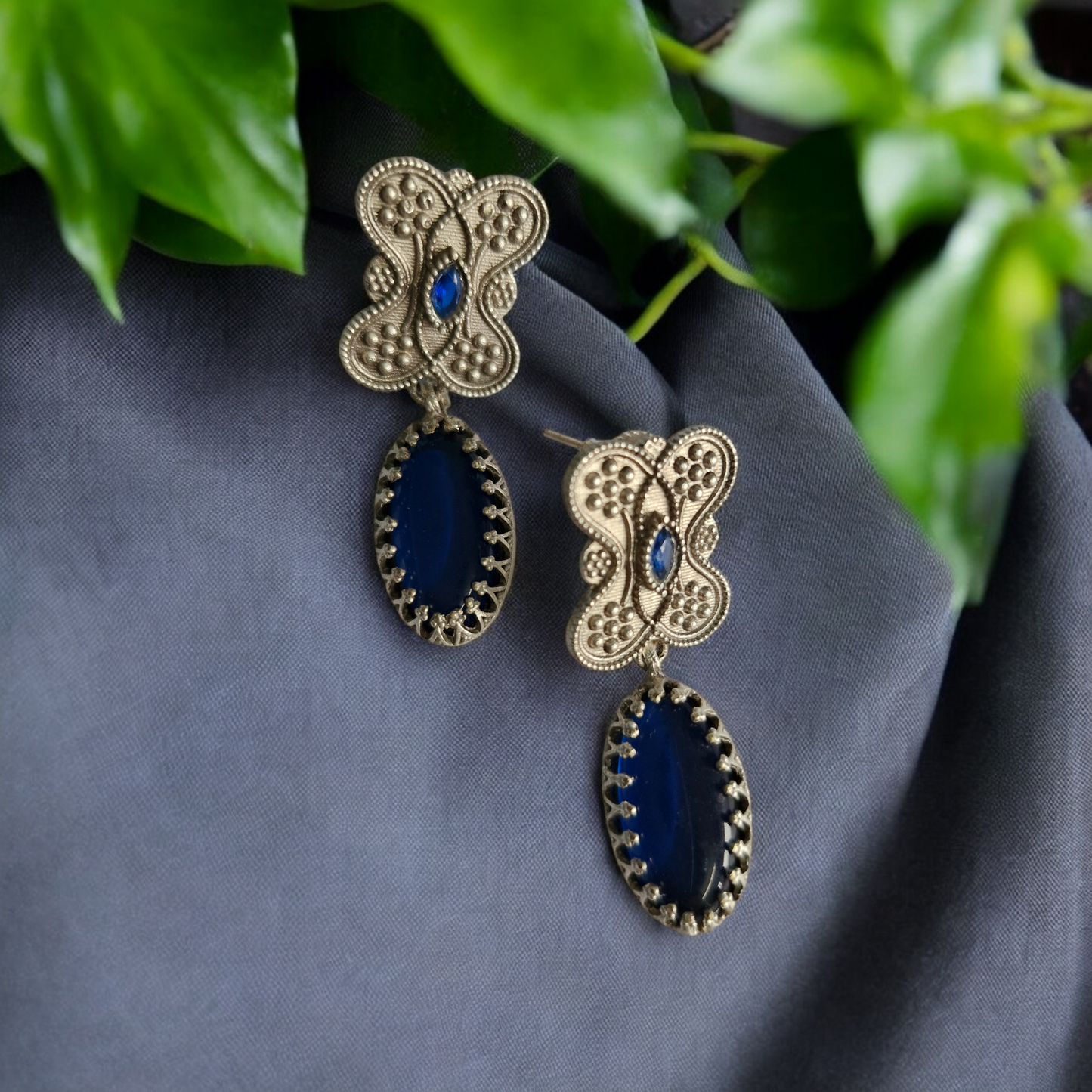 Sapphire Oxidised Earrings